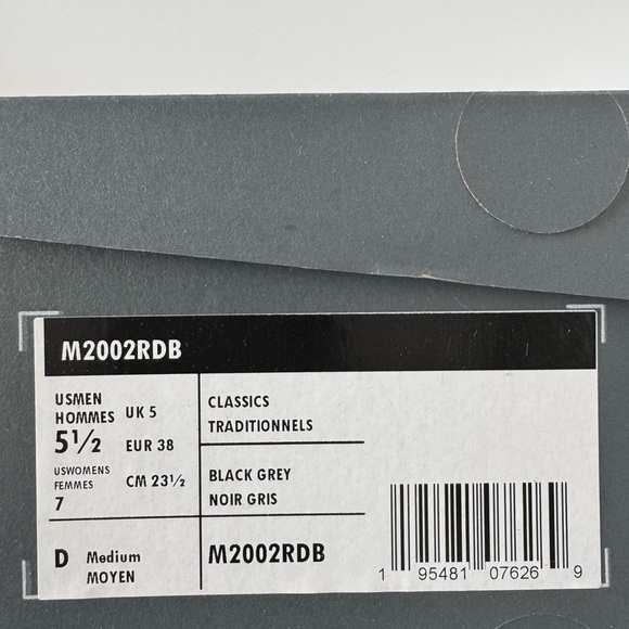 New Balance Unisex Charcoal Grey Textured 2002R Sneaker - Picture 11 of 11